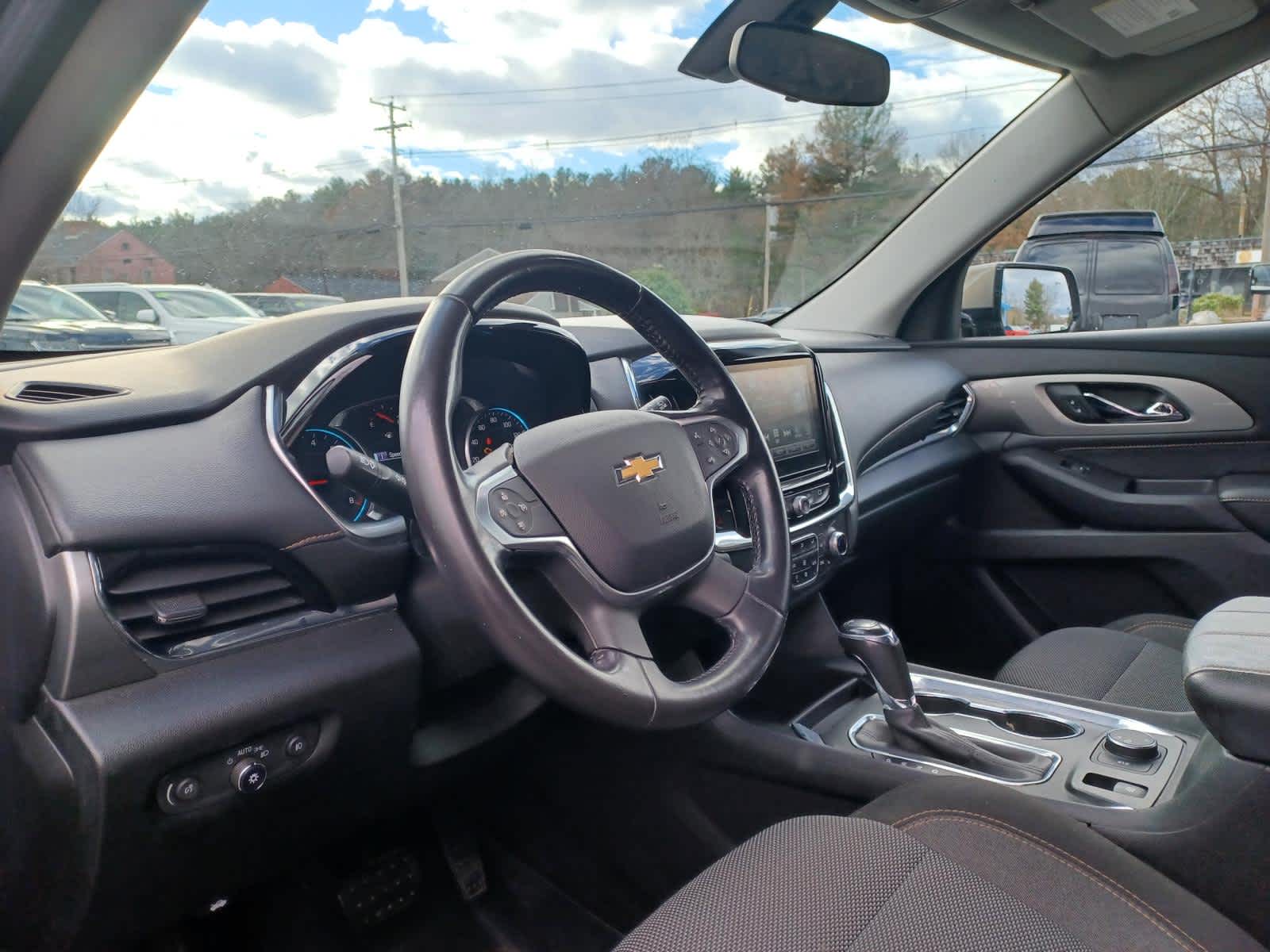 2018 Chevrolet Traverse LT Cloth