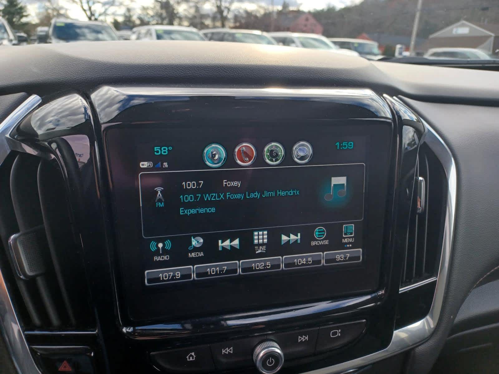 2018 Chevrolet Traverse LT Cloth