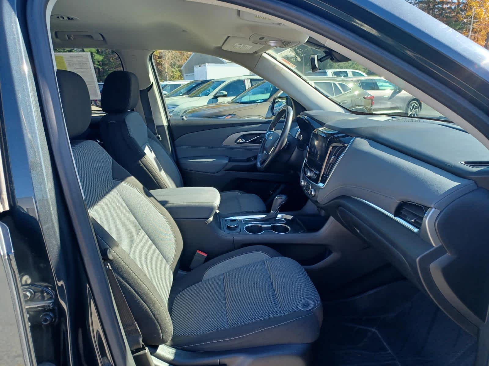 2020 Chevrolet Traverse LT Cloth