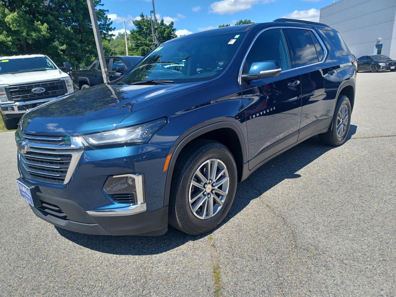 2023 Chevrolet Traverse LT Cloth