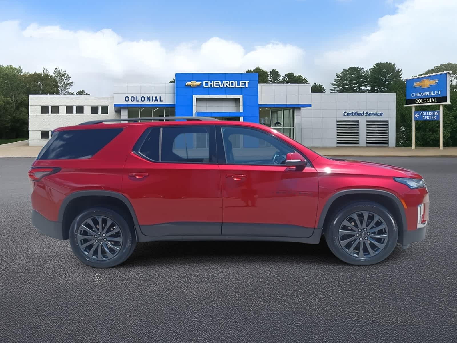 2023 Chevrolet Traverse RS