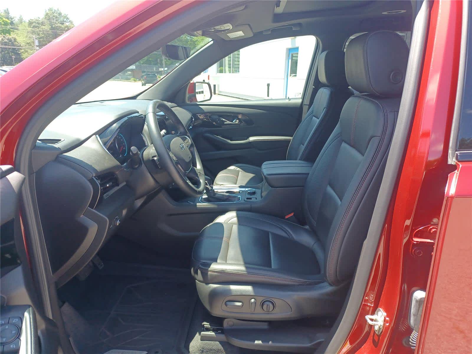 2023 Chevrolet Traverse RS