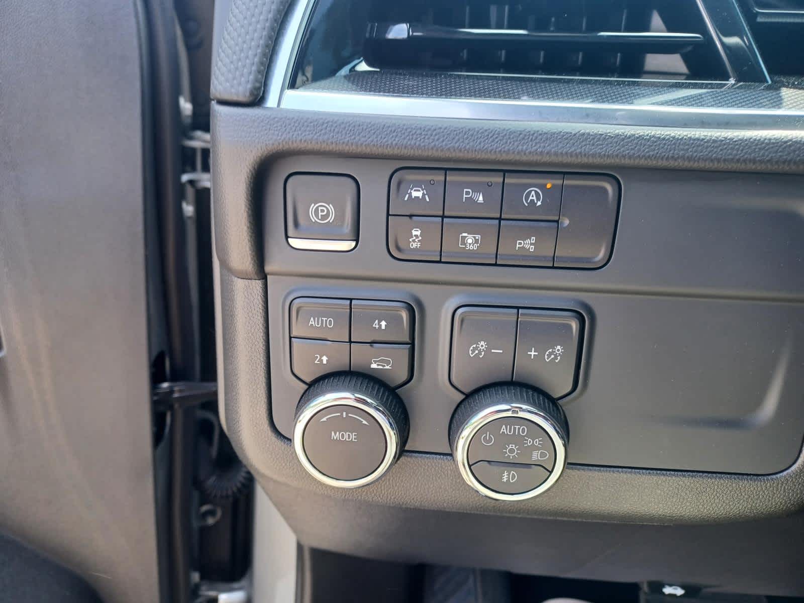 2025 Chevrolet Tahoe RST