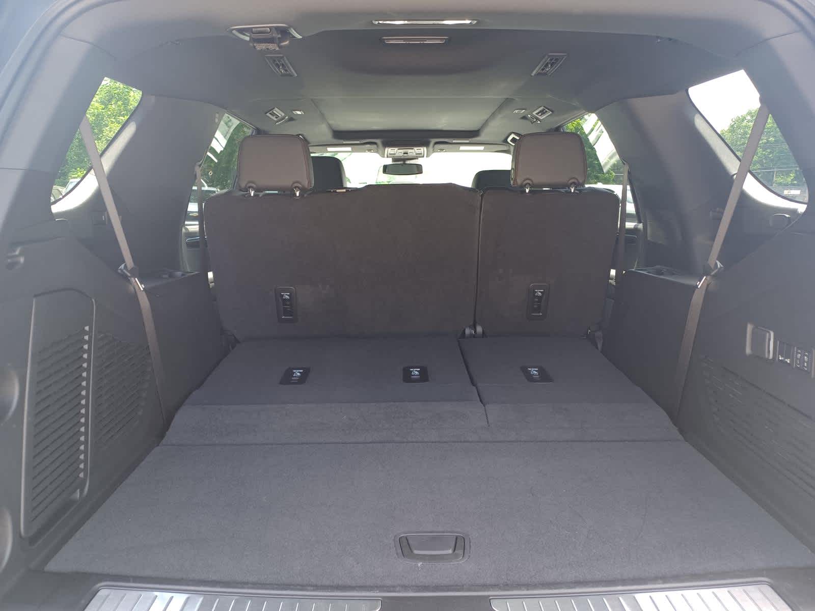 2025 Chevrolet Tahoe RST