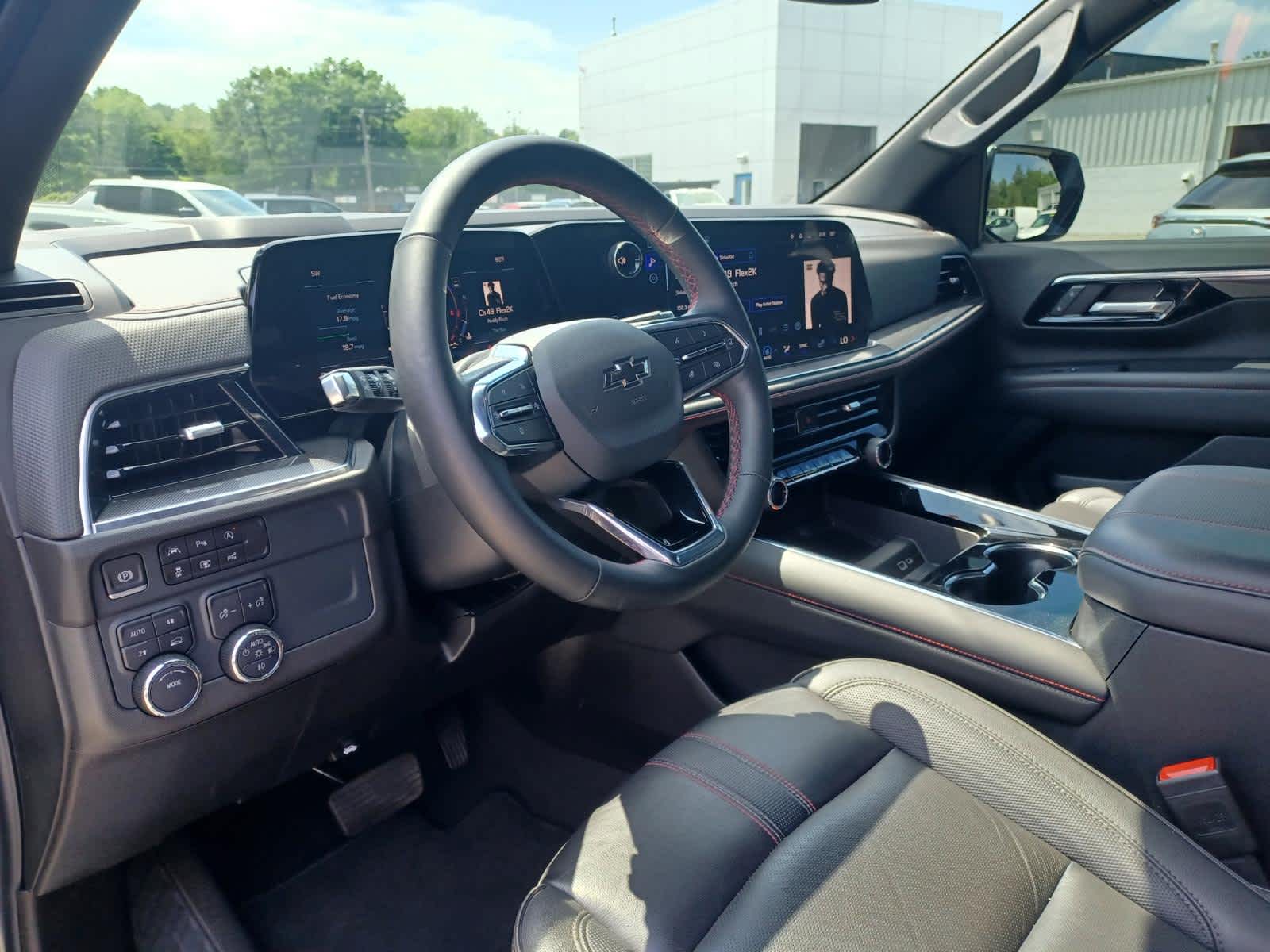 2025 Chevrolet Tahoe RST