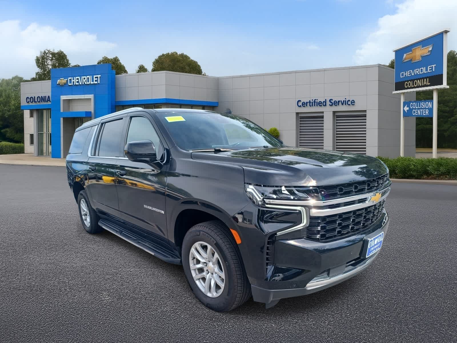 2023 Chevrolet Suburban LS