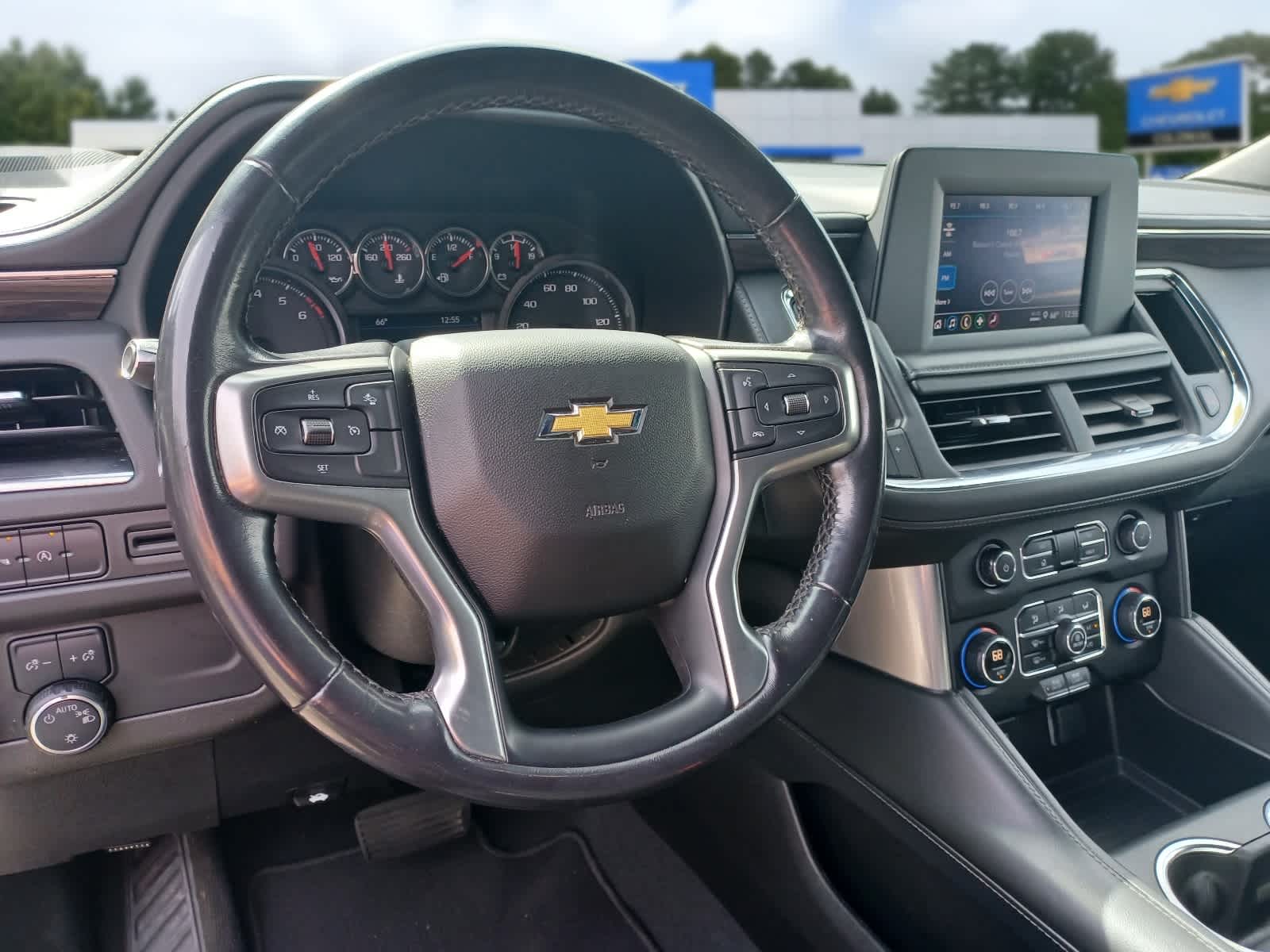 2023 Chevrolet Suburban LS