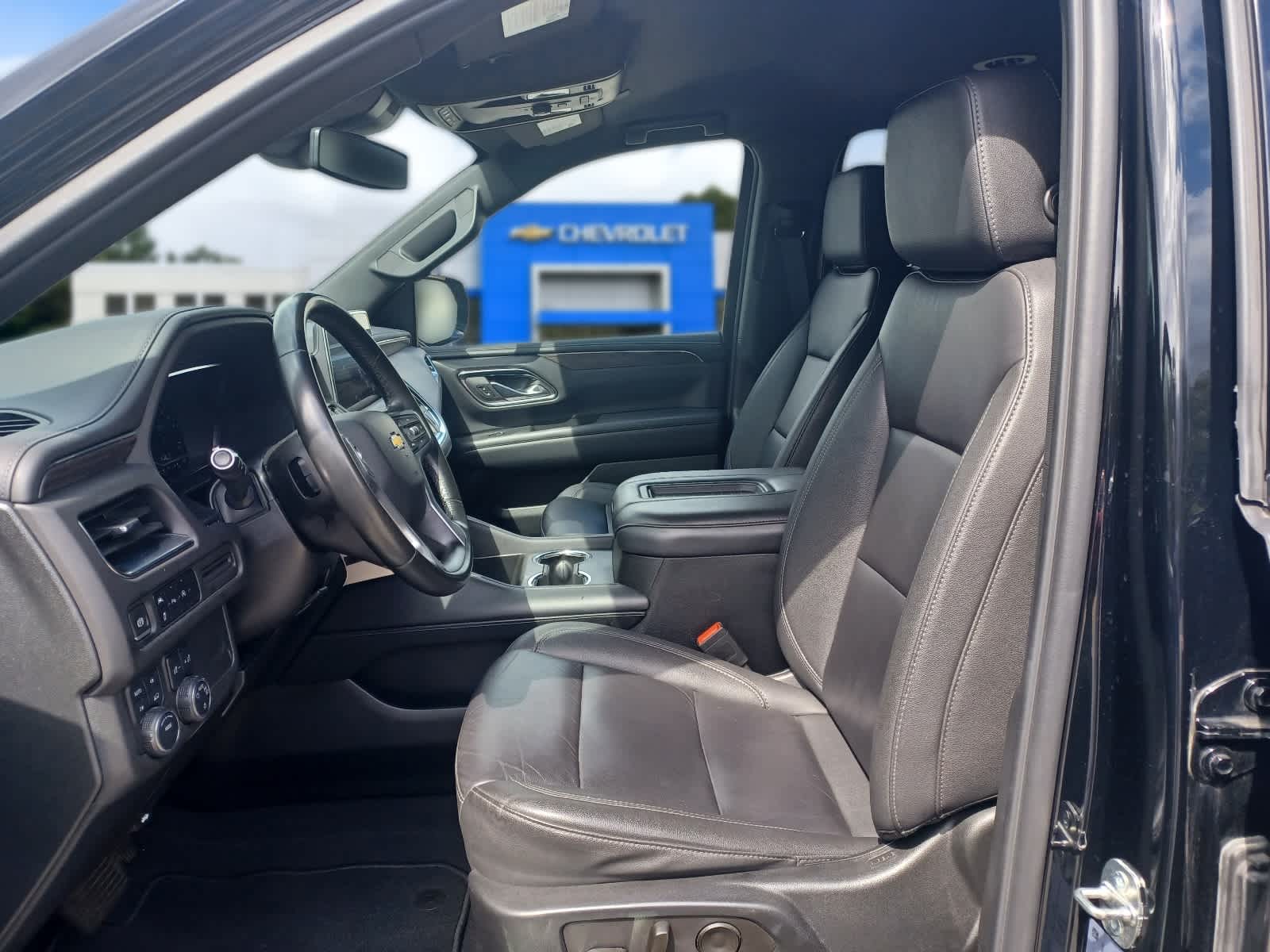 2024 Chevrolet Suburban LT