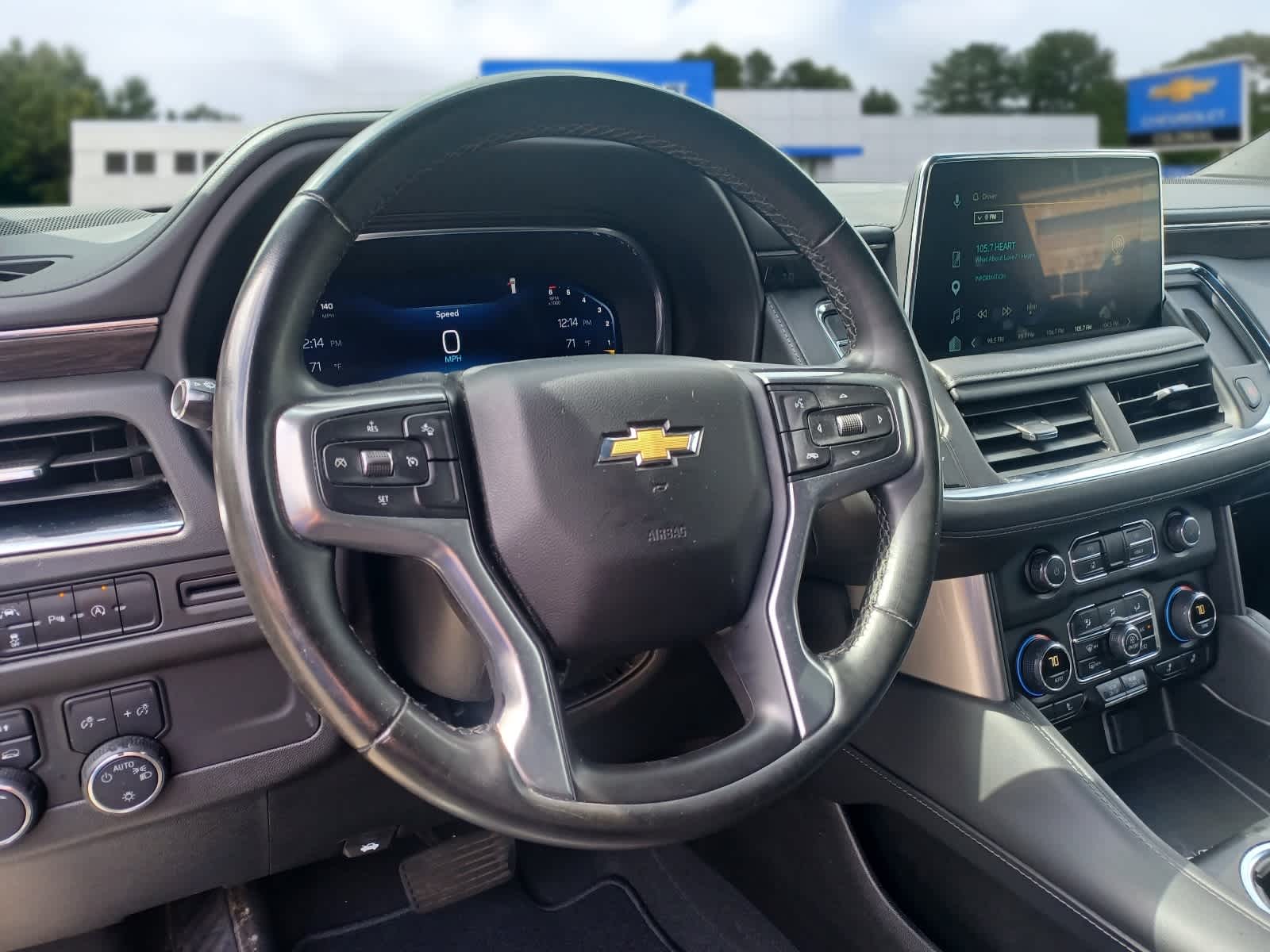 2024 Chevrolet Suburban LT