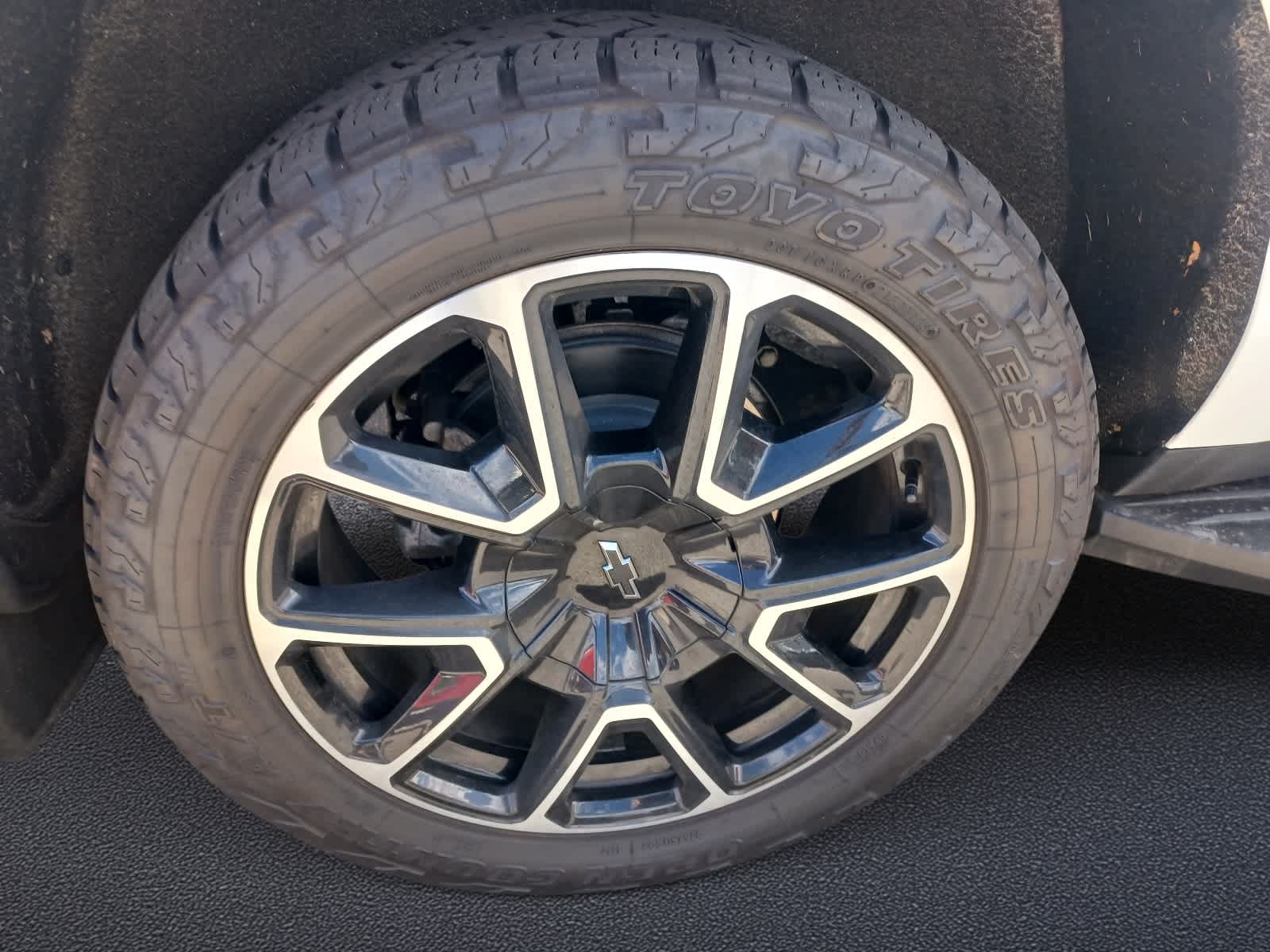 2023 Chevrolet Suburban RST