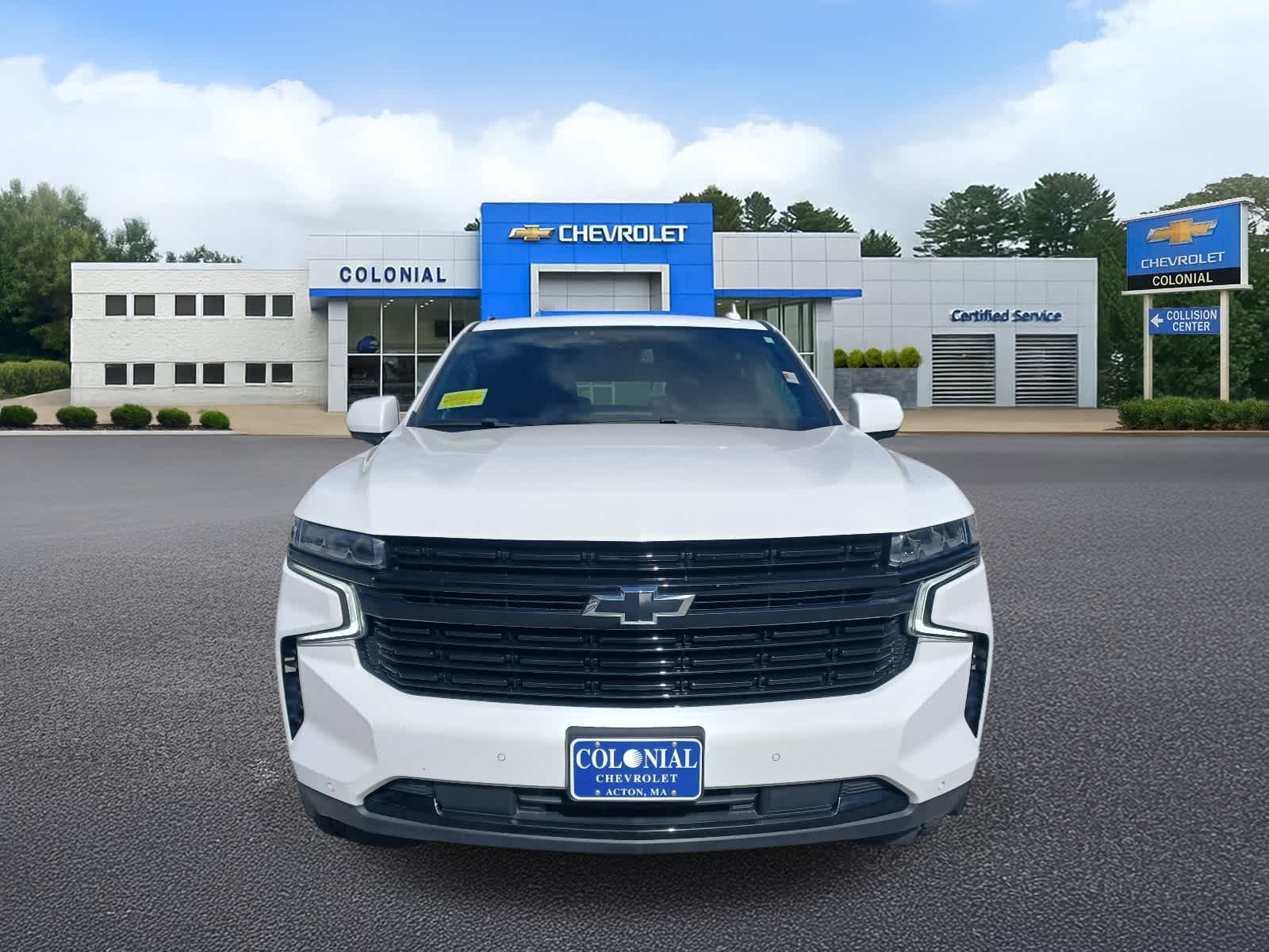 2023 Chevrolet Suburban RST