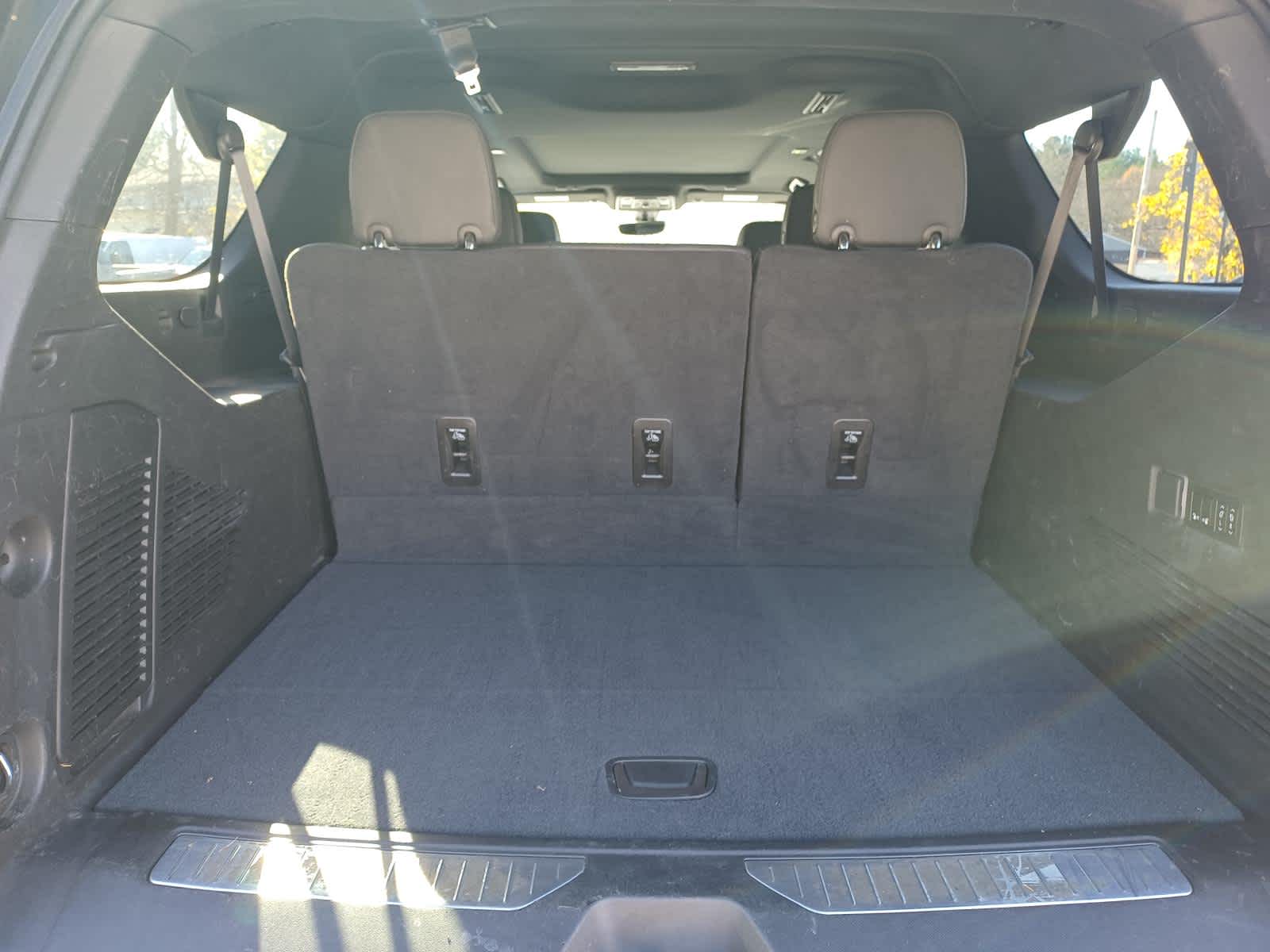 2022 Chevrolet Suburban High Country