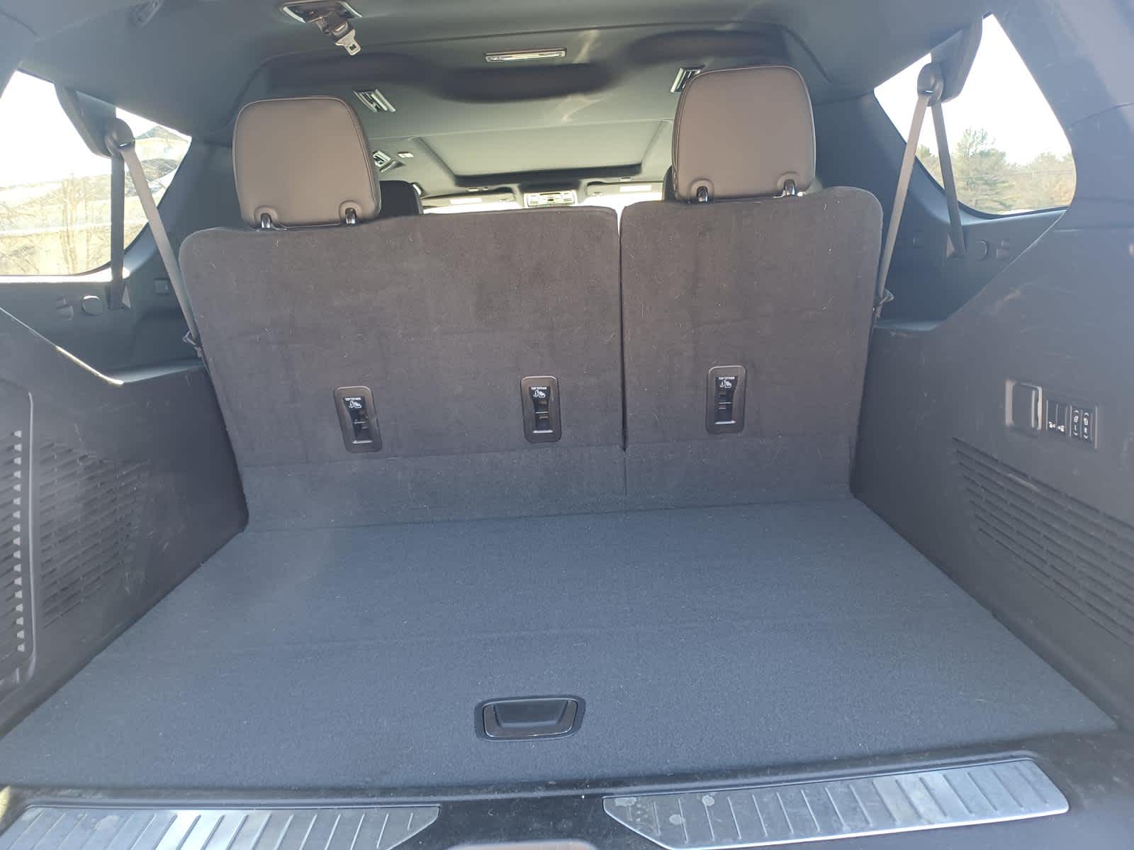 2023 Chevrolet Suburban High Country