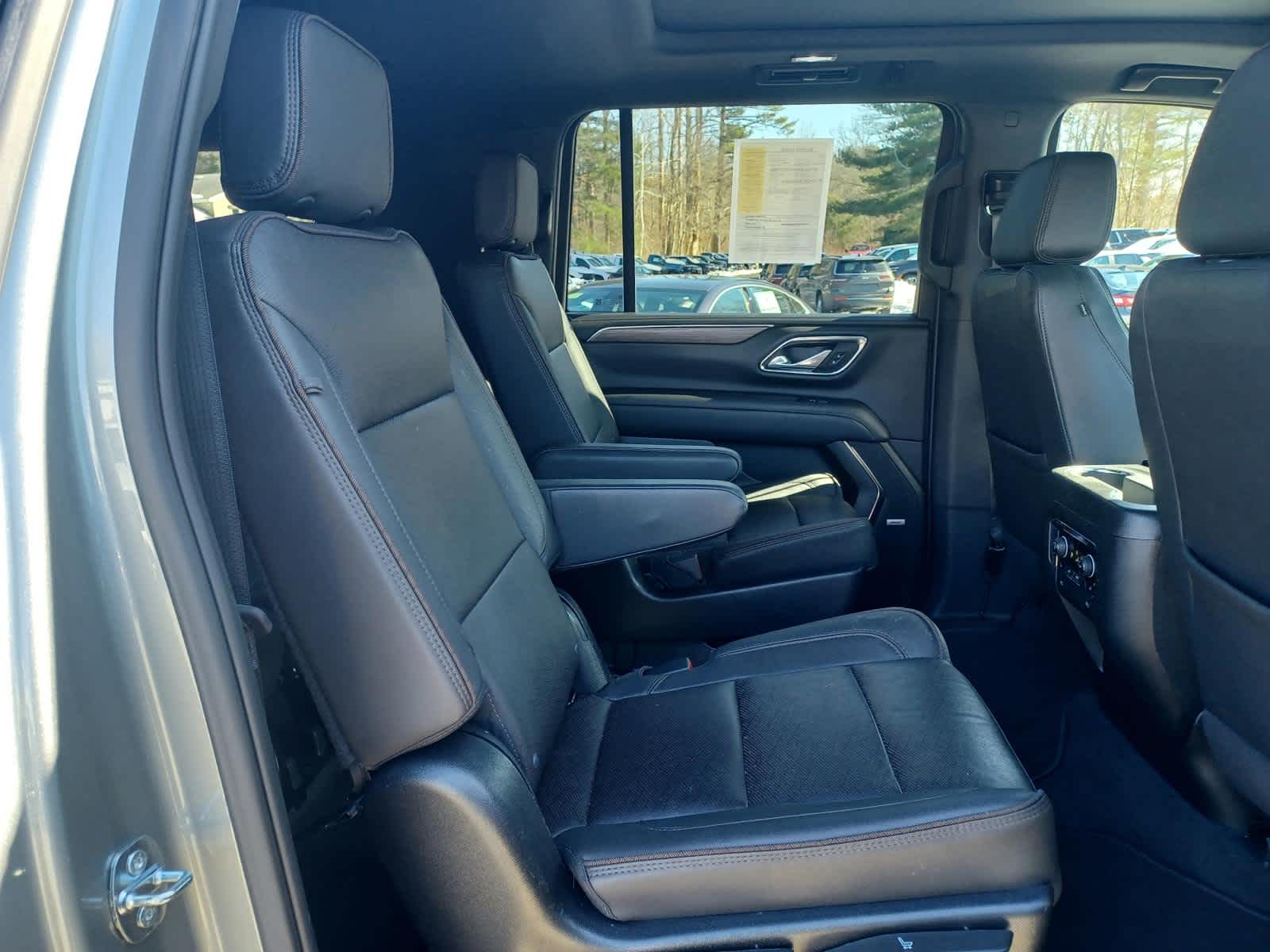 2023 Chevrolet Suburban High Country