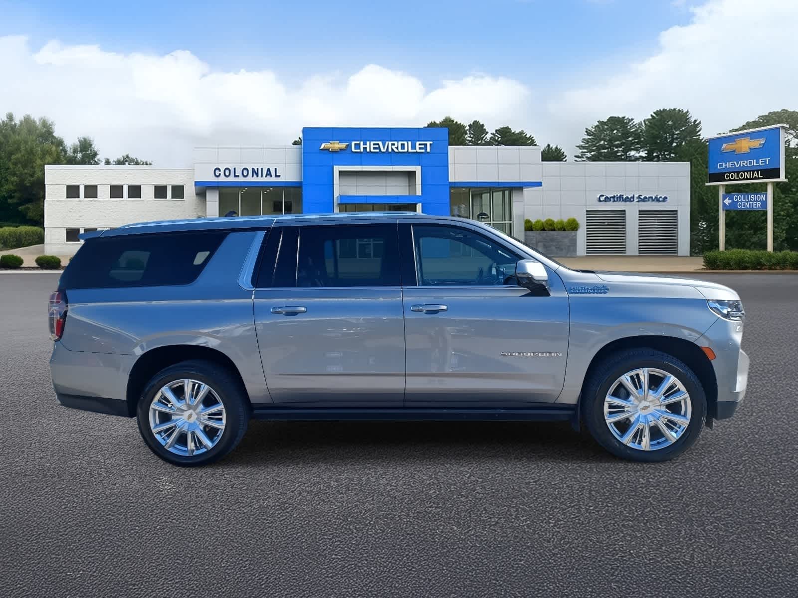 2023 Chevrolet Suburban High Country