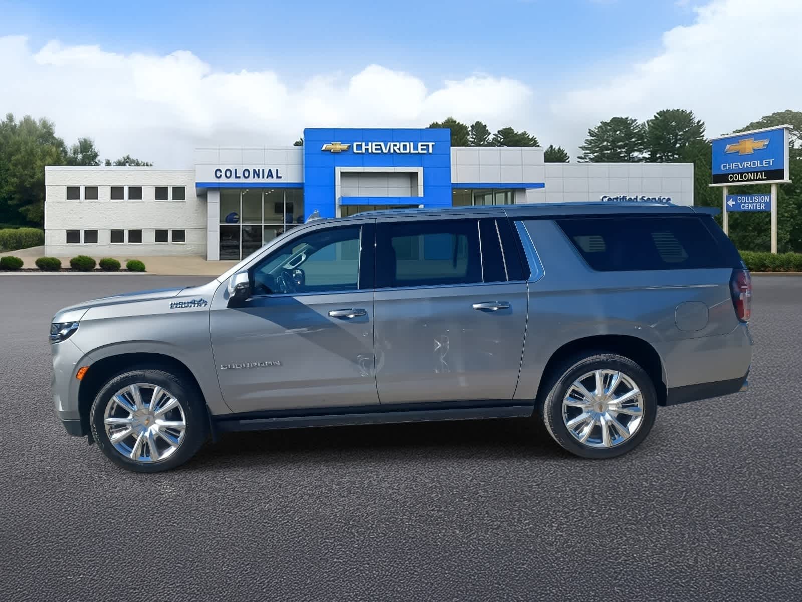2023 Chevrolet Suburban High Country