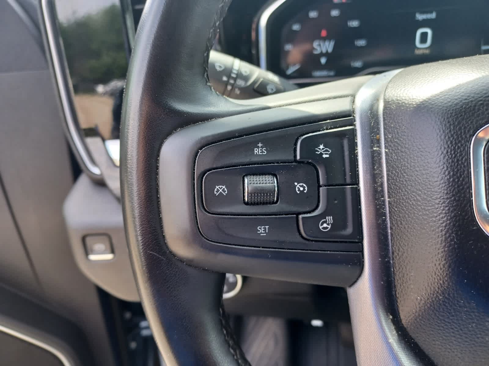 2024 GMC Sierra 1500 SLE