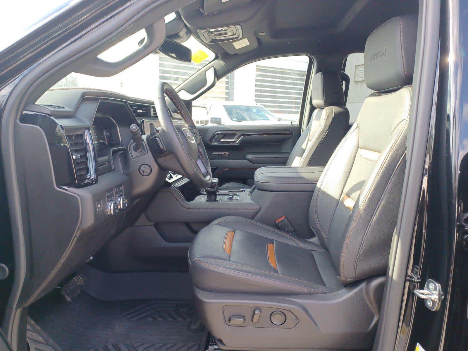 2024 GMC Sierra 1500 AT4