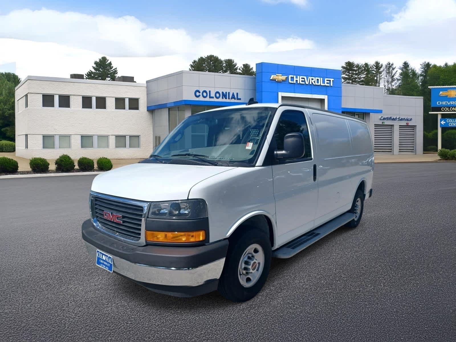 2024 GMC Savana 2500's photo
