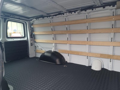 2024 GMC Savana Cargo 2500 Work Van