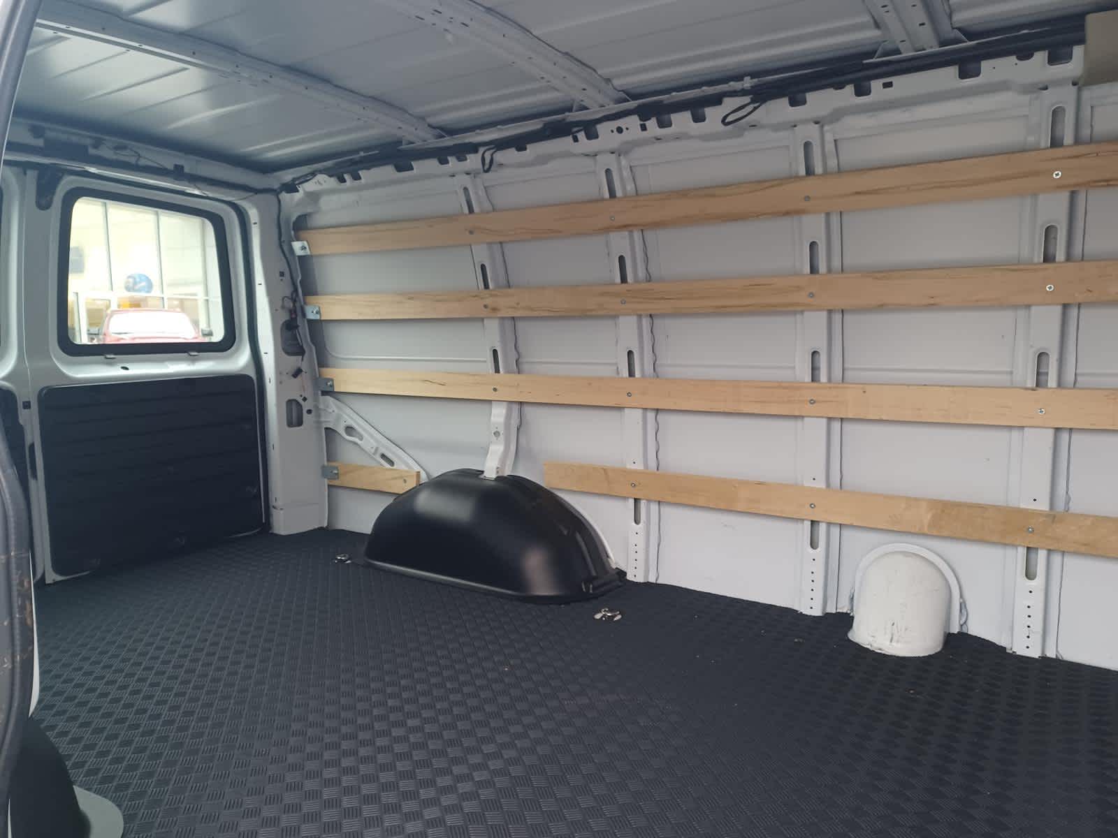 2024 GMC Savana Cargo 2500 Work Van