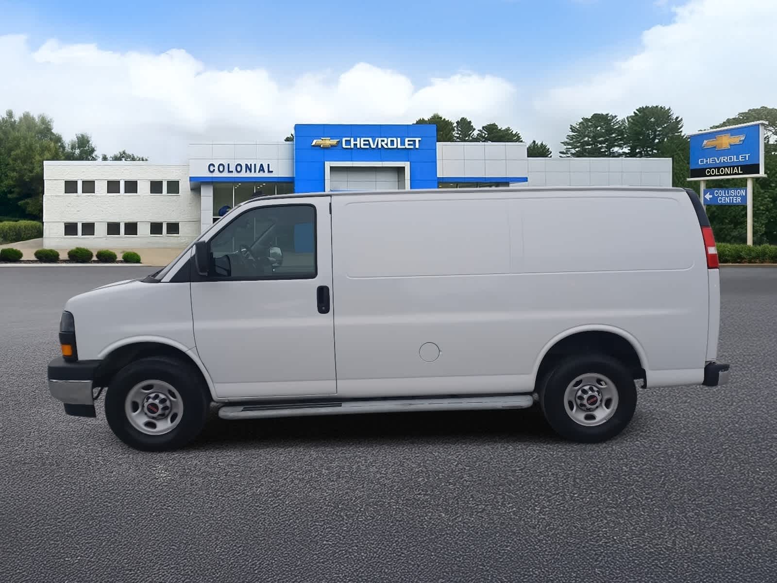 2024 GMC Savana Cargo 2500 Work Van