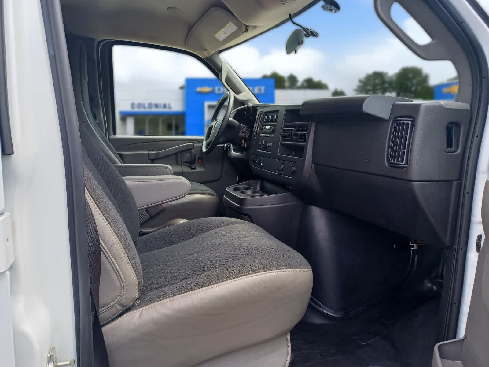 2024 GMC Savana Cargo 2500 Work Van