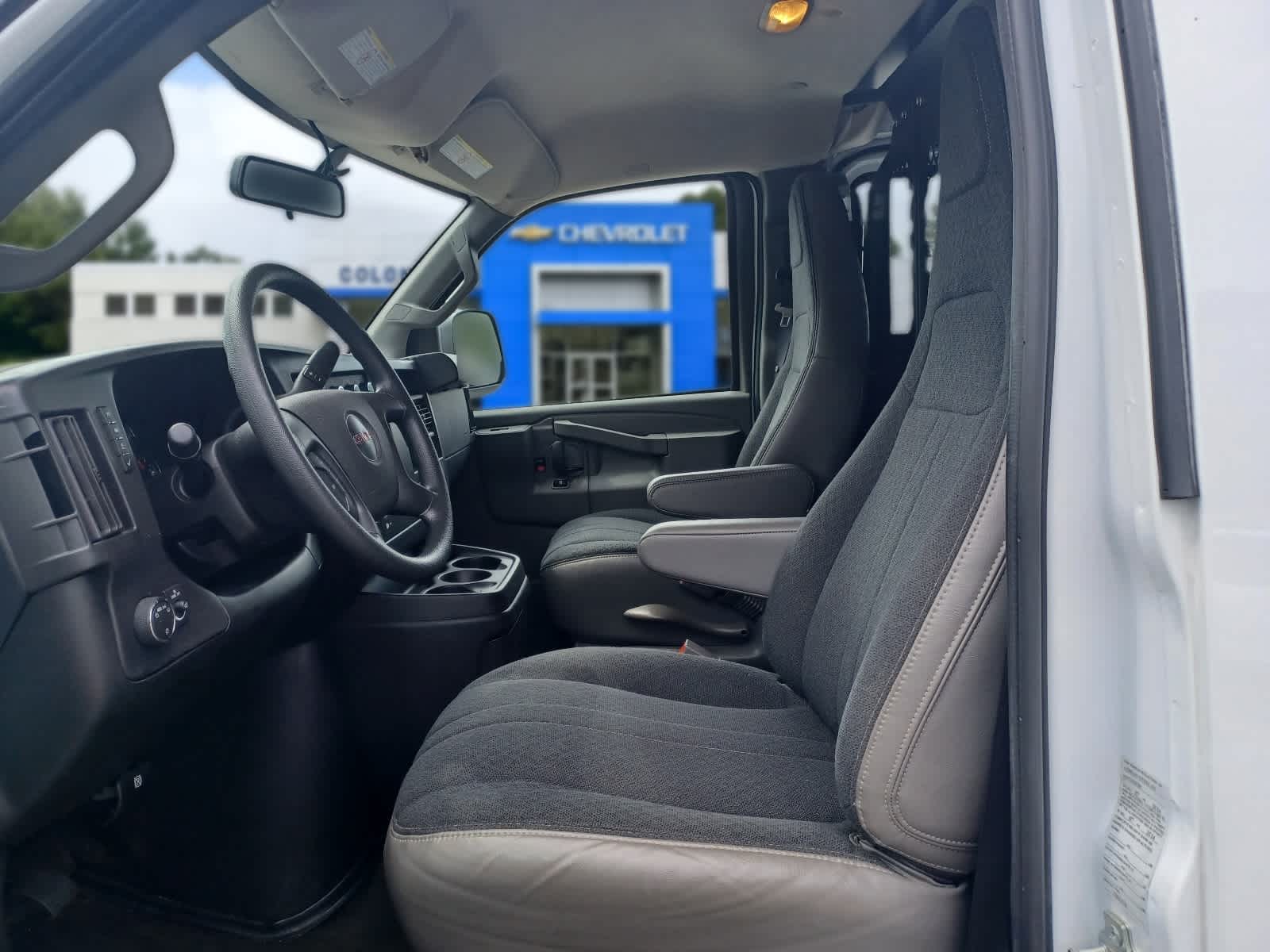 2024 GMC Savana Cargo 2500 Work Van