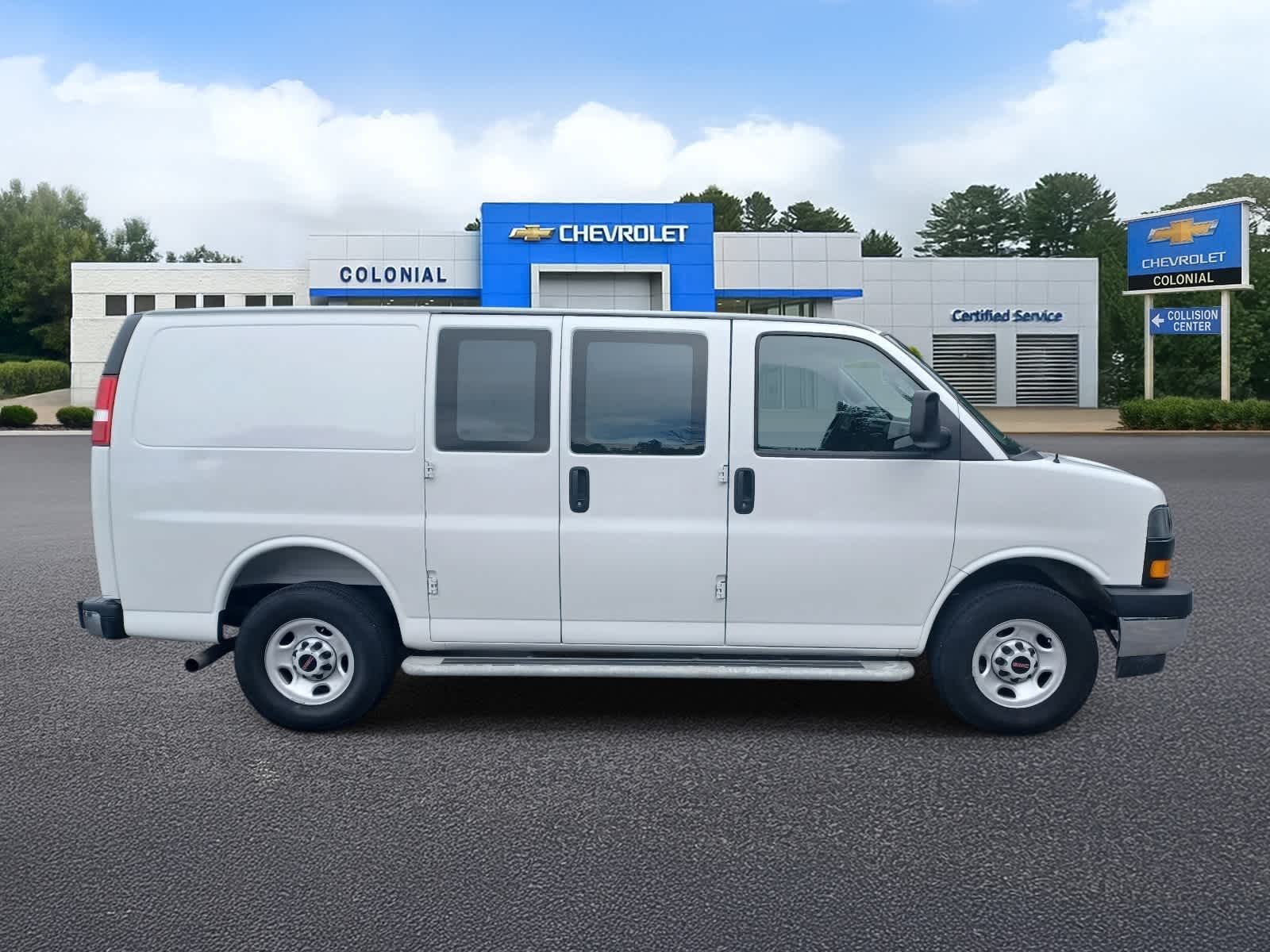 2025 GMC Savana Cargo Work Van