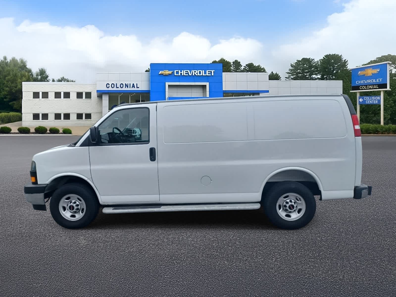 2025 GMC Savana Cargo Work Van