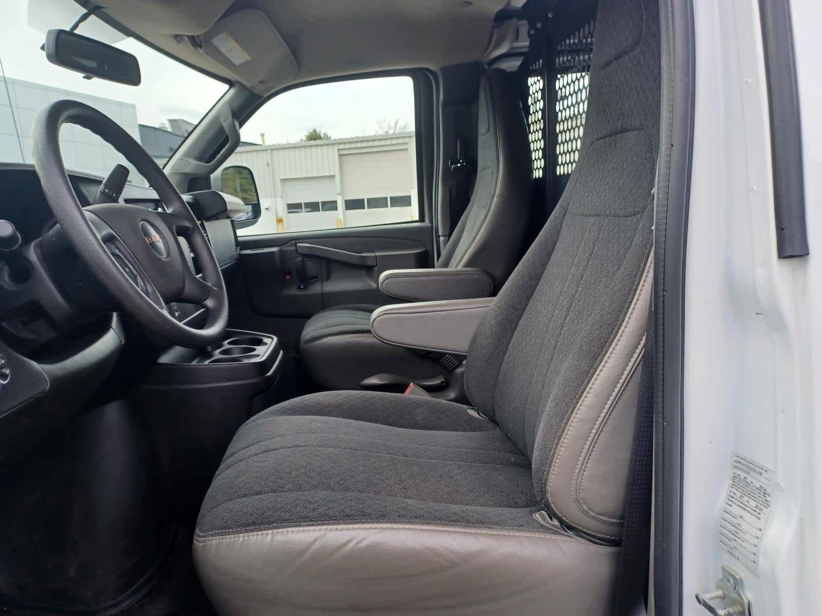 2024 GMC Savana Cargo 2500 Work Van