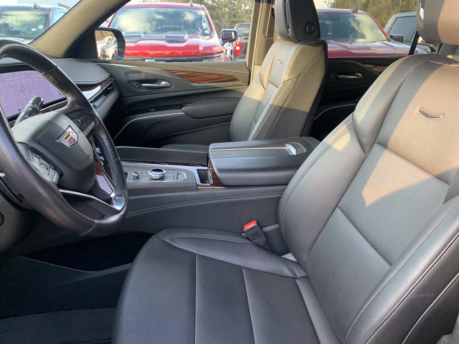 2024 Cadillac Escalade ESV Luxury