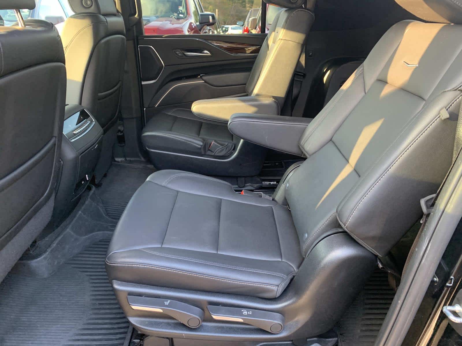 2024 Cadillac Escalade ESV Luxury