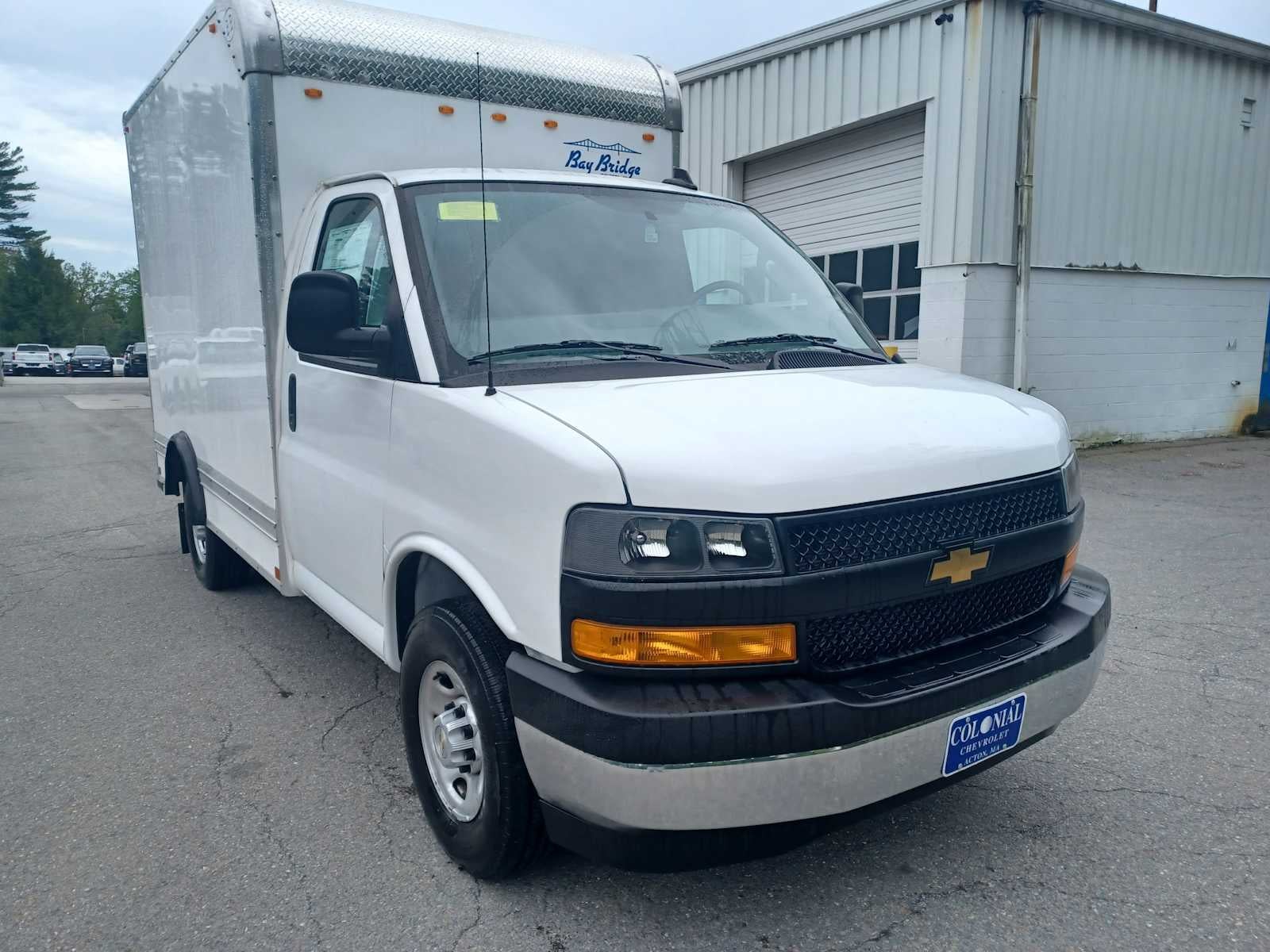 2024 Chevrolet Express Cutaway 3500 1WT