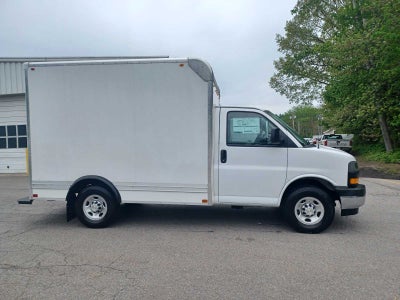 2024 Chevrolet Express Cutaway 3500 1WT