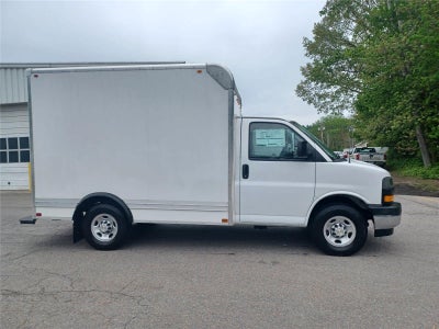 2024 Chevrolet Express Cutaway 3500 1WT