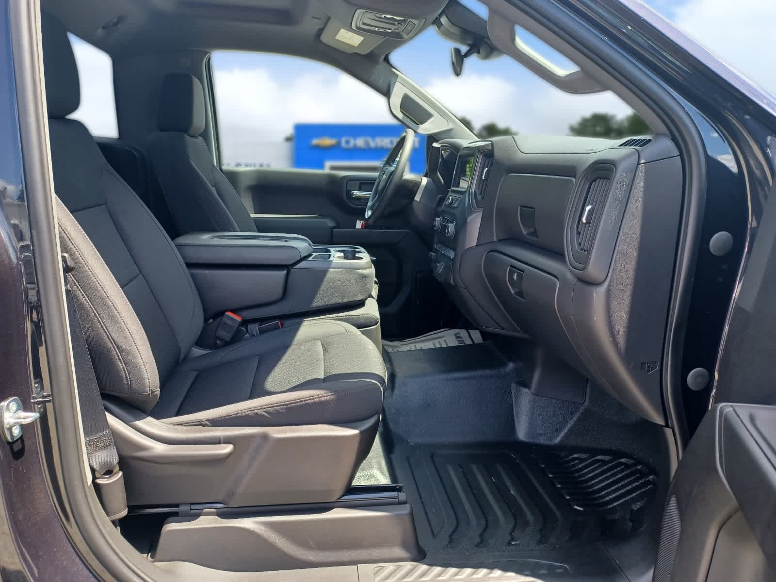 2023 Chevrolet Silverado 1500 WT