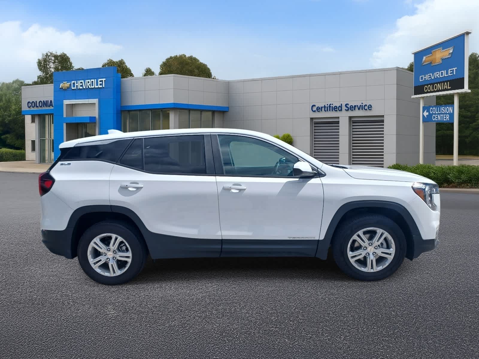 2024 GMC Terrain SLE