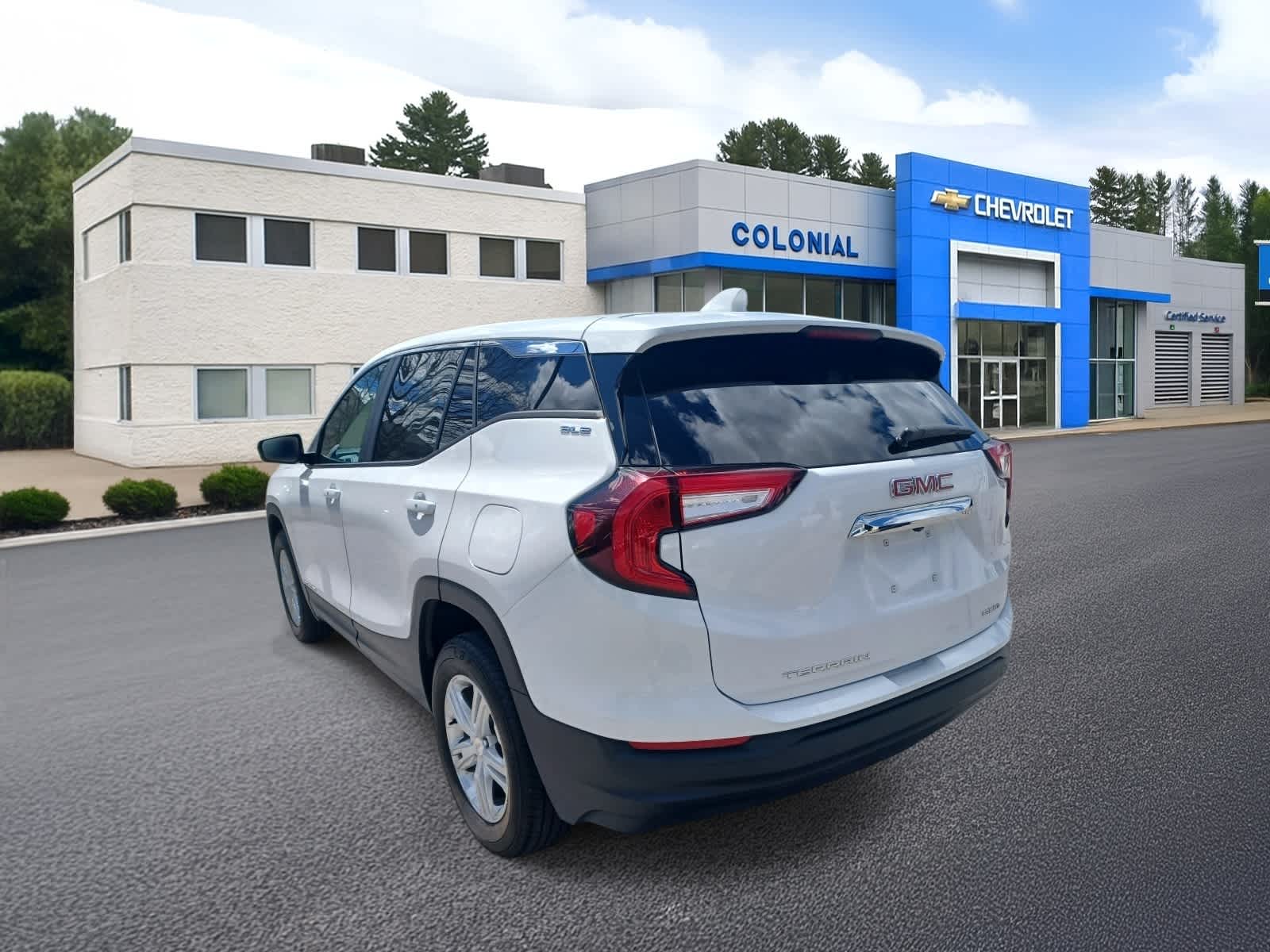 2024 GMC Terrain SLE