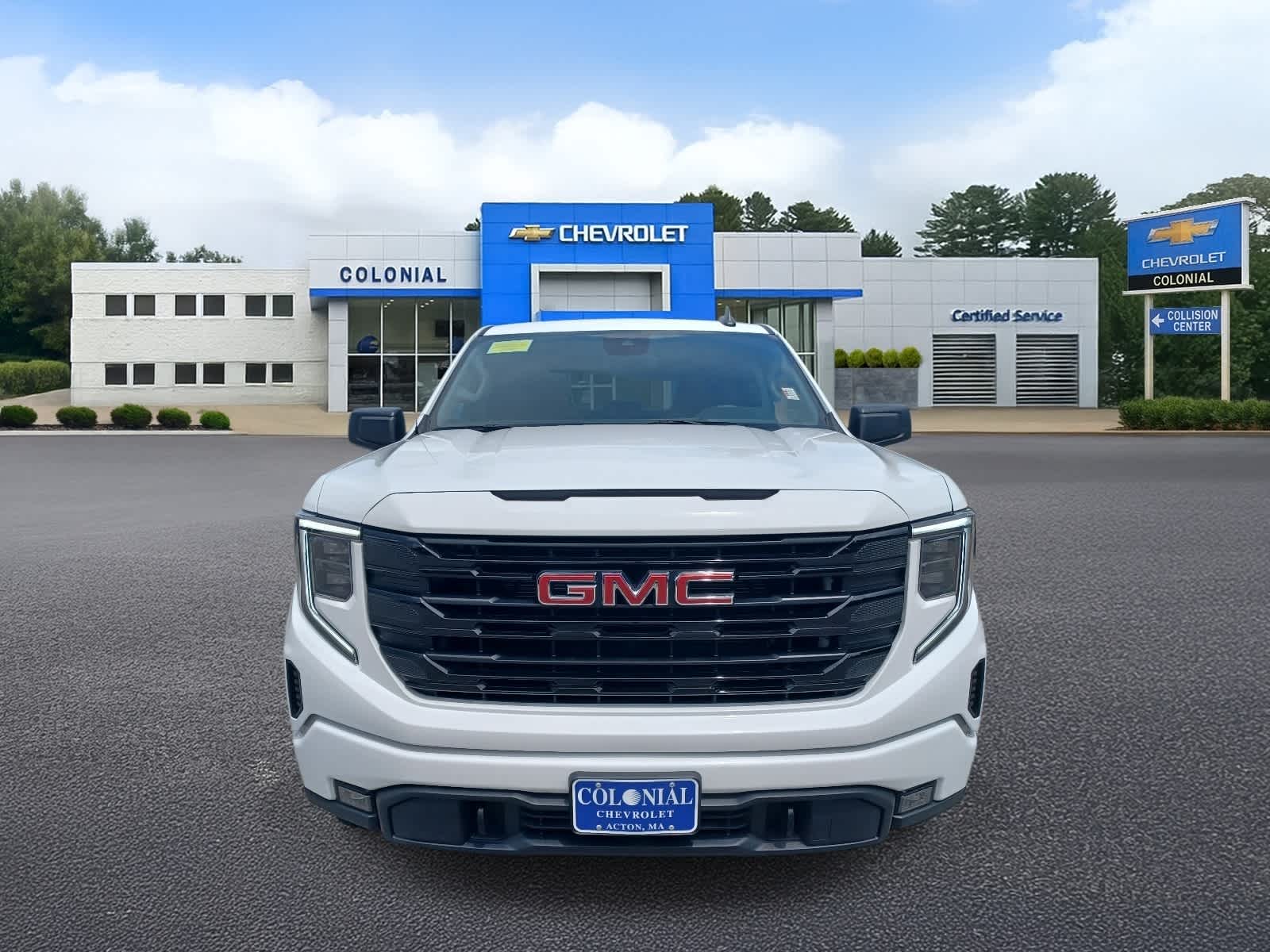 2024 GMC Sierra 1500 Elevation