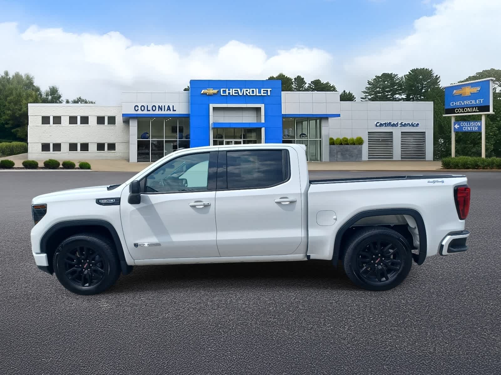 2024 GMC Sierra 1500 Elevation