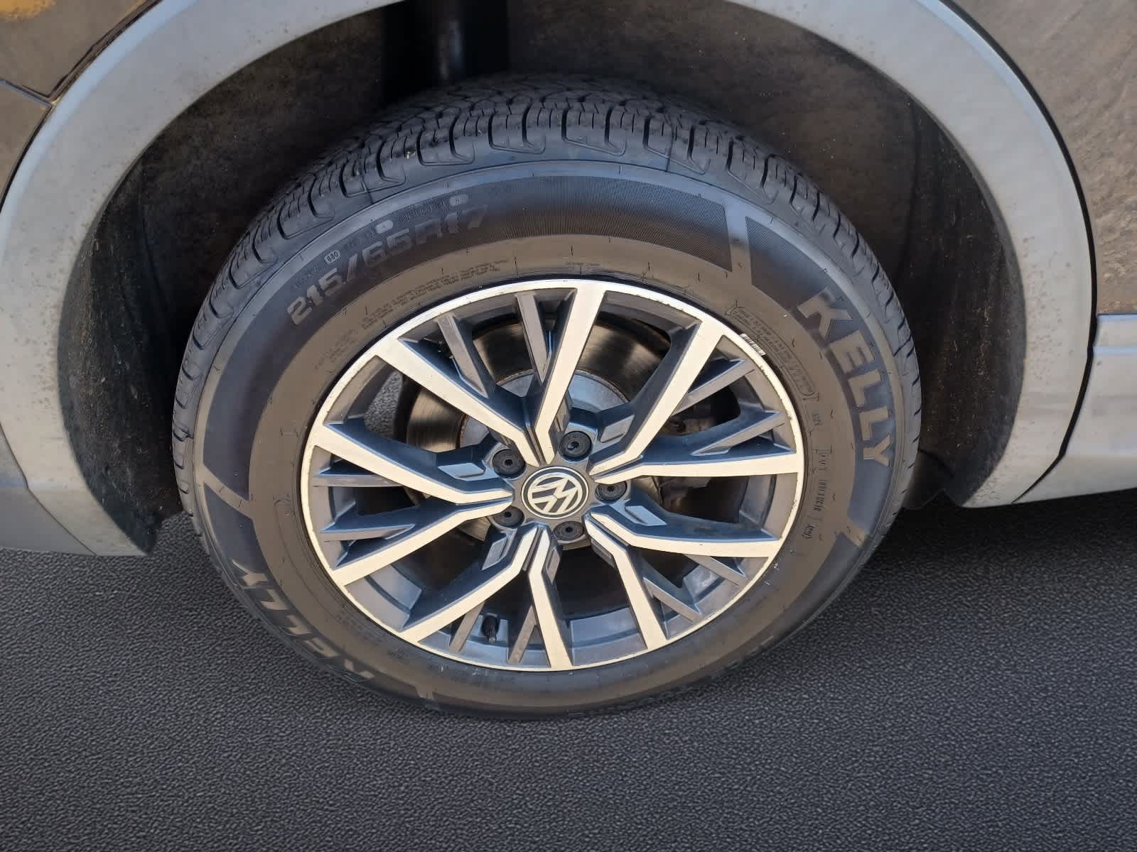 2019 Volkswagen Tiguan 2.0T SE