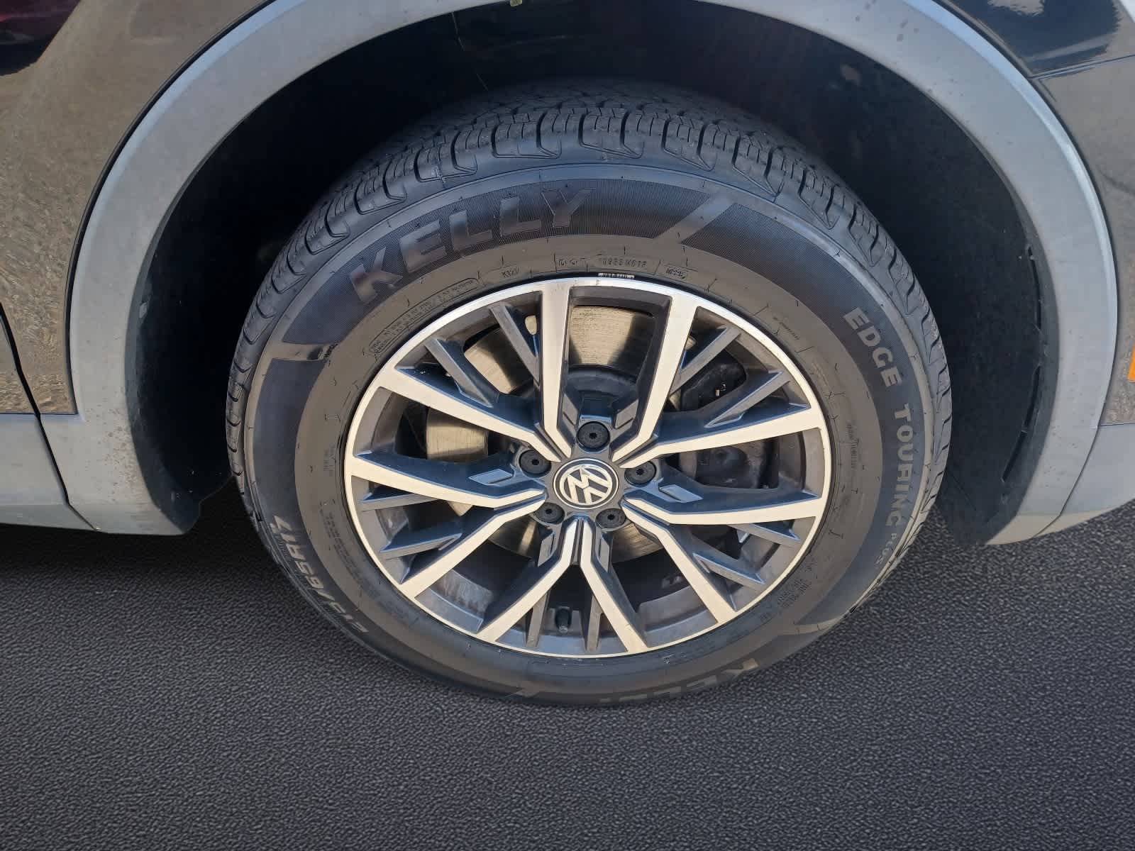 2019 Volkswagen Tiguan 2.0T SE