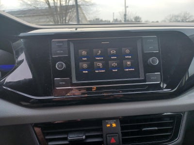 2024 Volkswagen Taos S