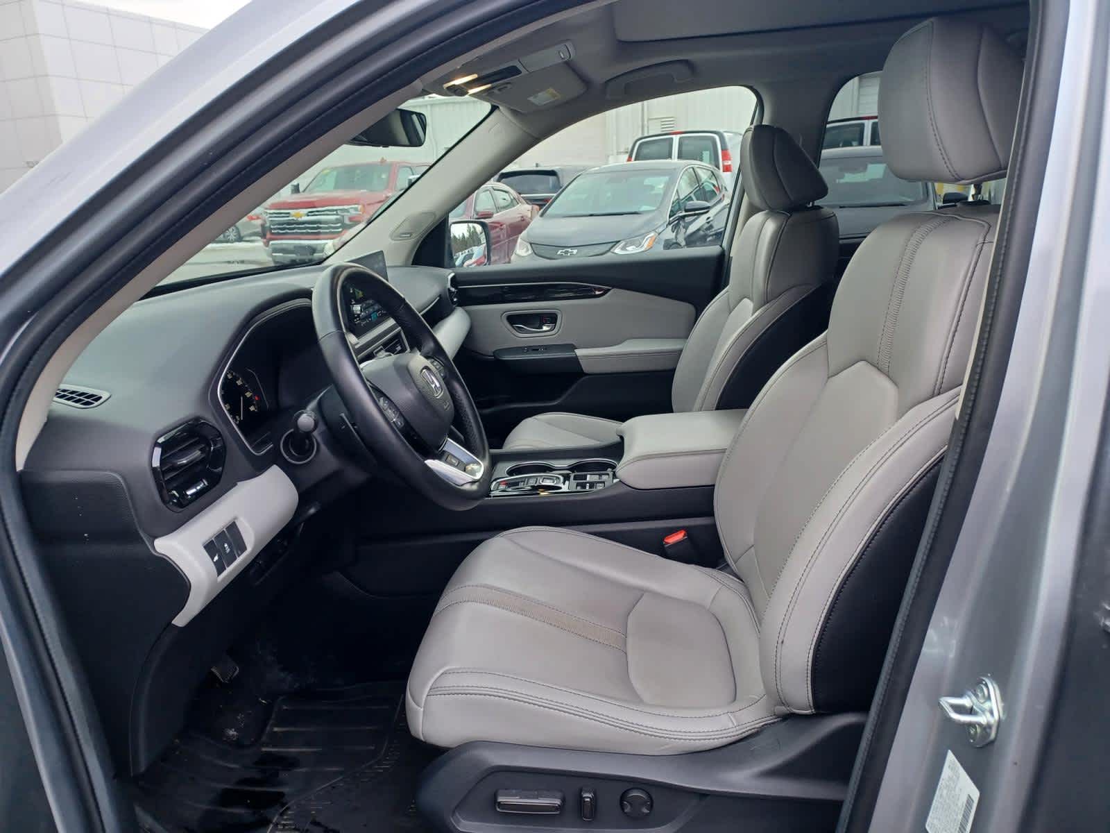 2023 Honda Pilot Touring