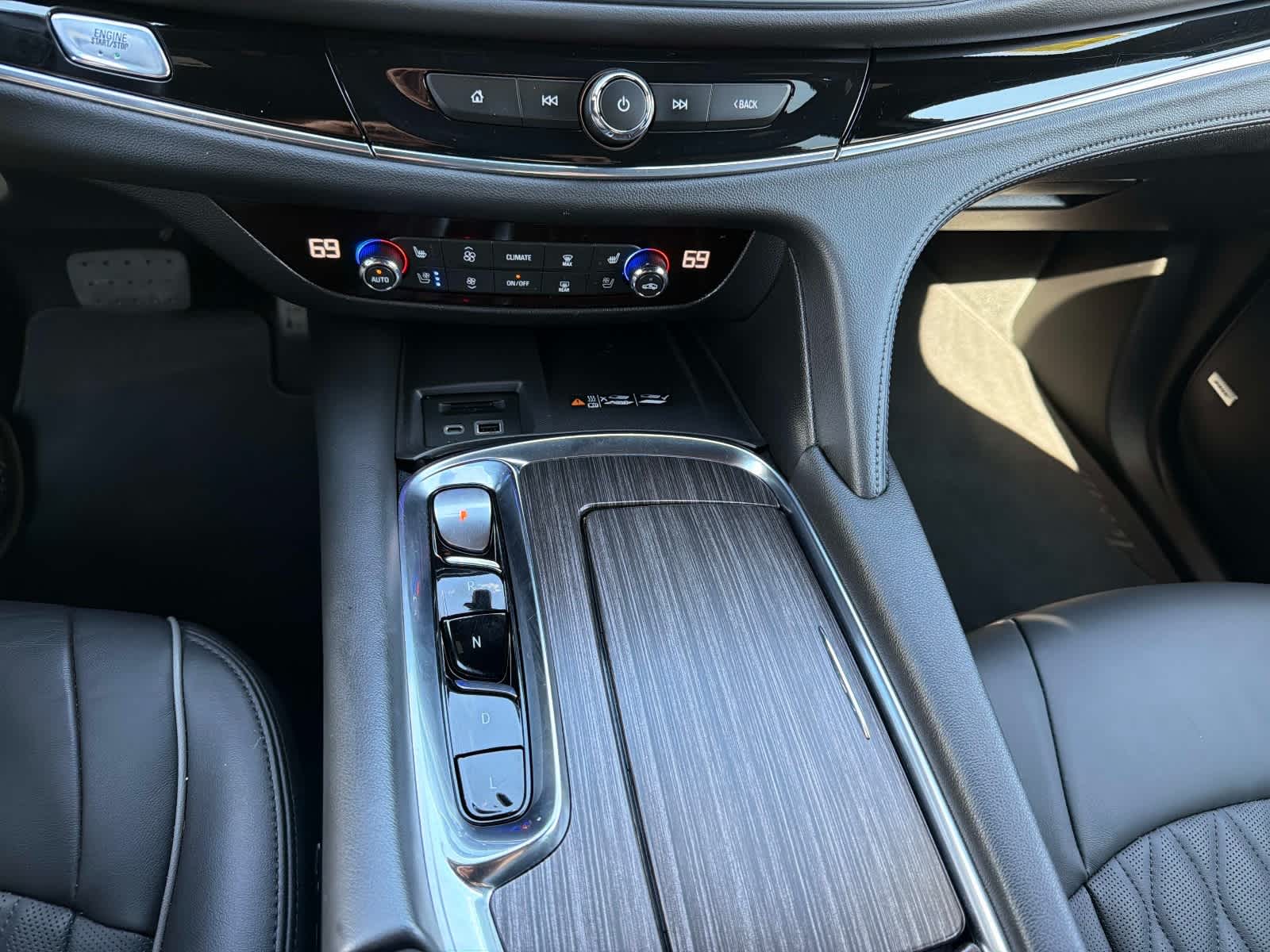 2024 Buick Enclave Avenir