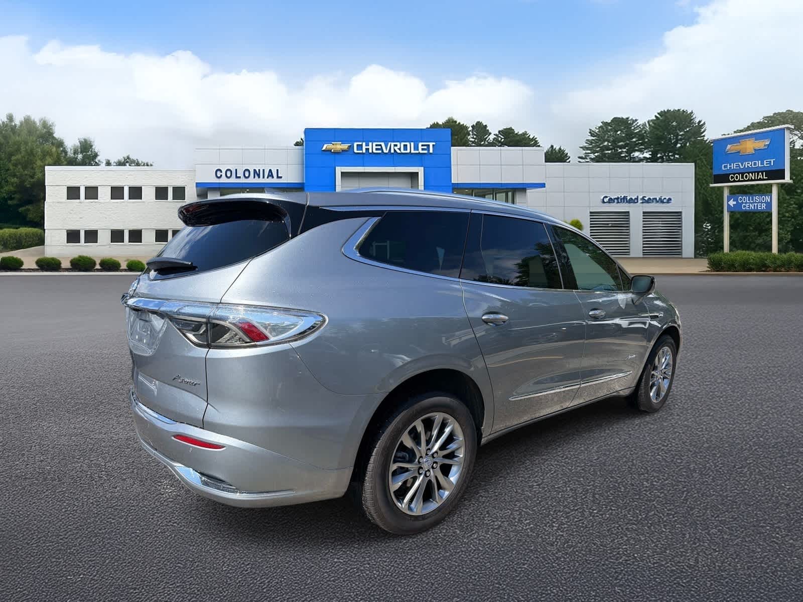 2024 Buick Enclave Avenir