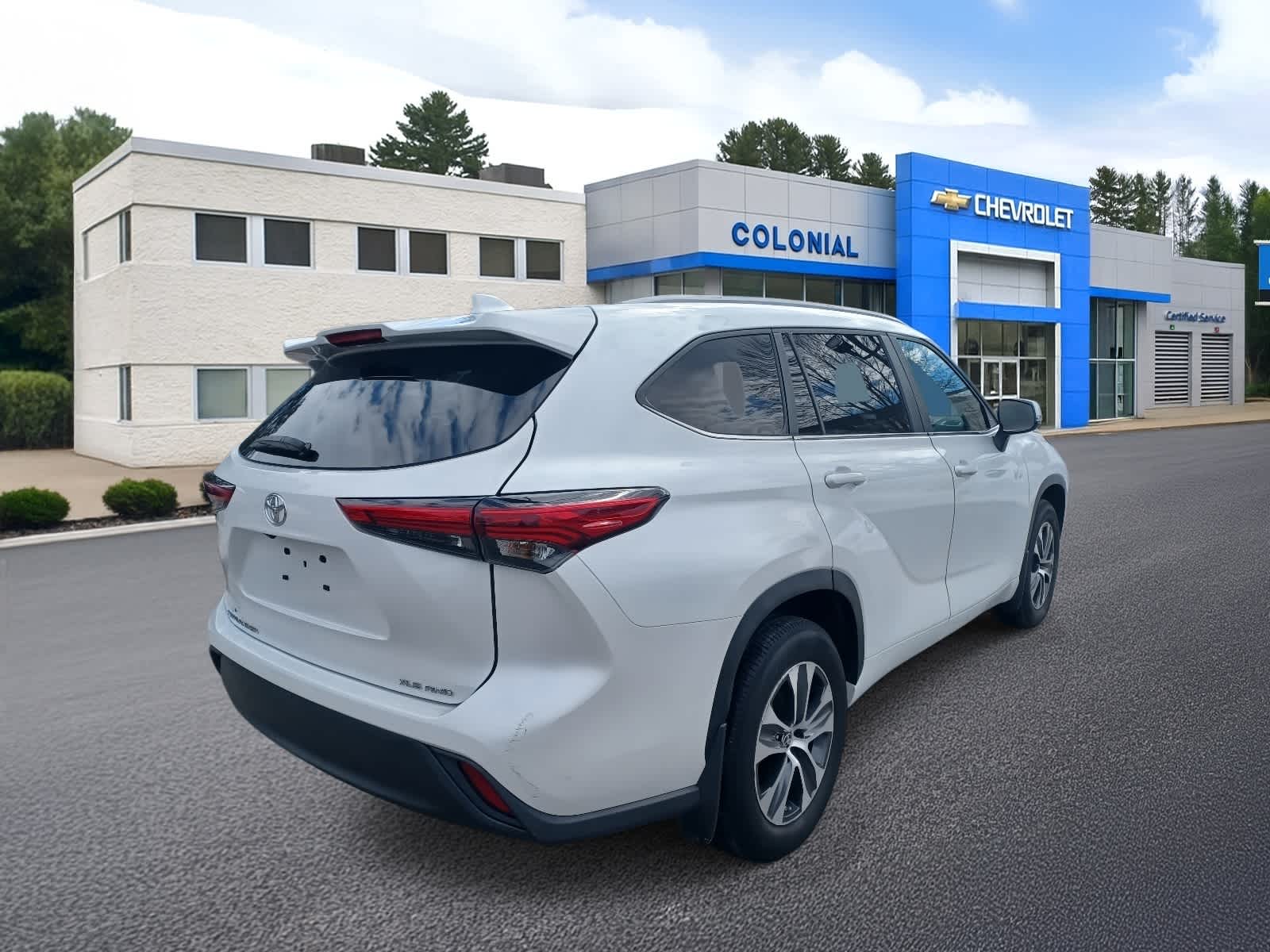 2023 Toyota Highlander L