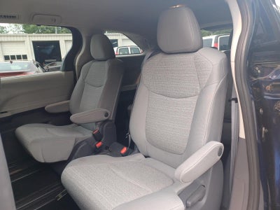 2021 Toyota Sienna LE
