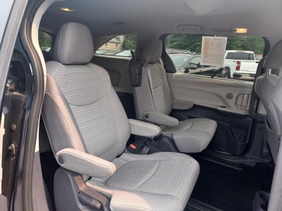 2021 Toyota Sienna LE